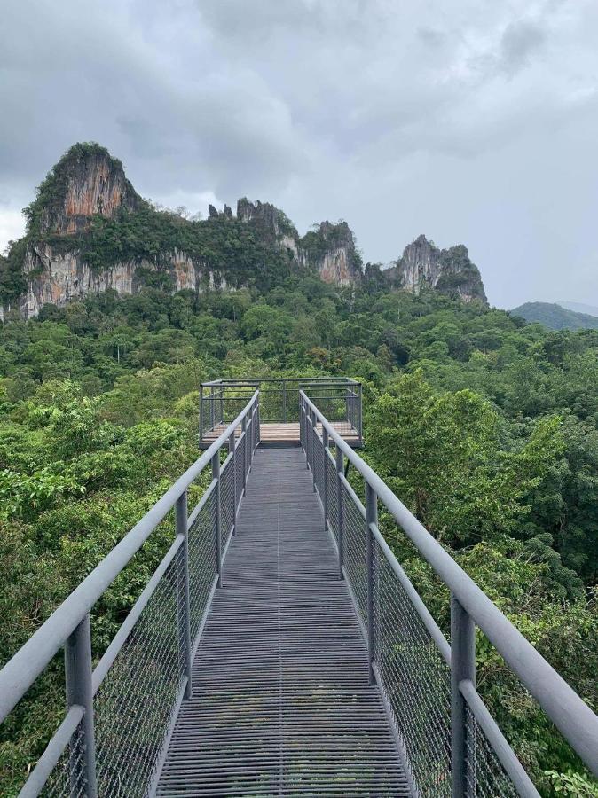 Khao Sok Tree House Resort Khao Sok National Park Esterno foto